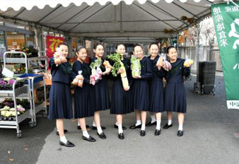 樟蔭ダンスクラブとのコラボ企画で地場産農産物のＰＲ動画を撮影