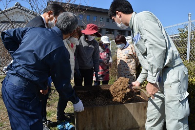 グリーン大阪　実習を中心とした農業塾を再開　0222.JPG